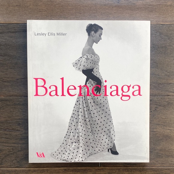 Balenciaga Fashion Book by Lesley Ellis Miller - Picture 1 of 4